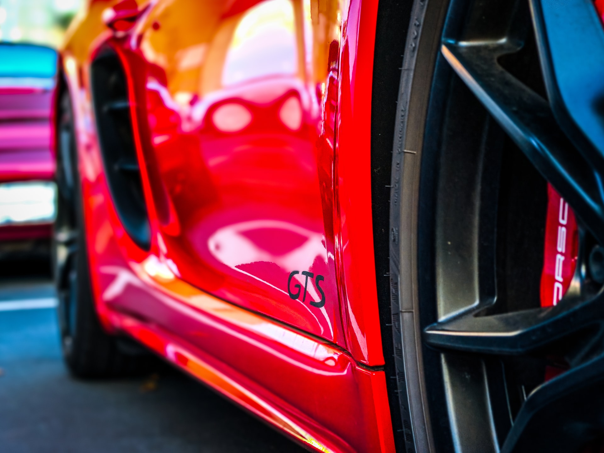 red car